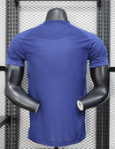 CAMISA VERSÃO PLAYER DO MANCHESTER UNITED 24/25 - AZUL